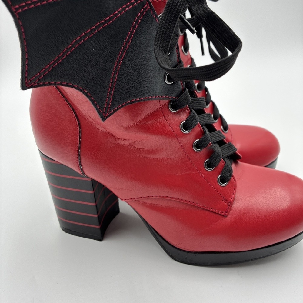 Hotel Transylvania Mavis Red Bat Wing Platform Boots FUN4051AD-6 Womens 6 - Picture 11 of 16